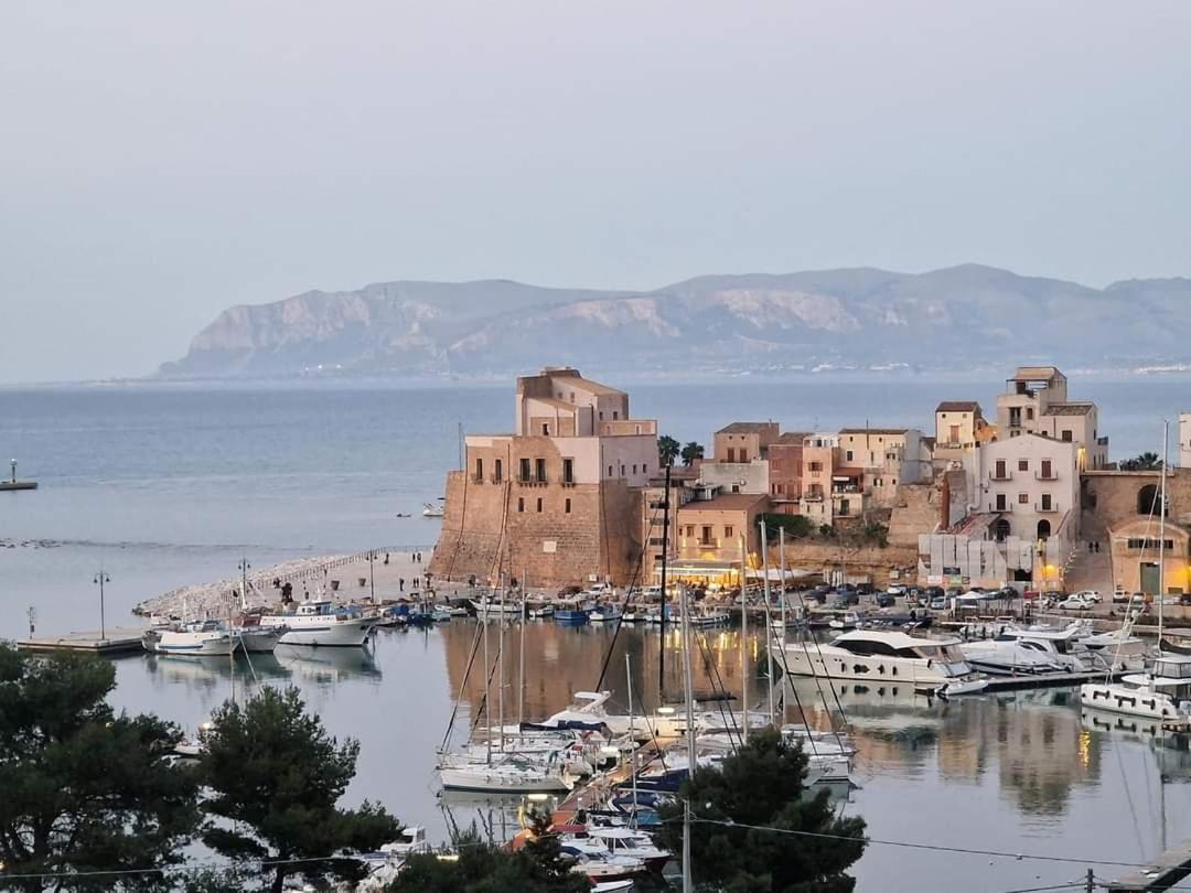Golden House Castellammare del Golfo Exterior foto